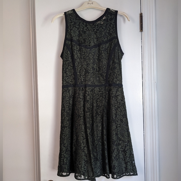 Michael Kors Dress - Dark Green lace - Picture 1 of 3